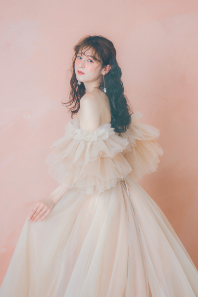 リゾ婚の会社】という枠を超えて──衣裳メーカー事業「enine enne by